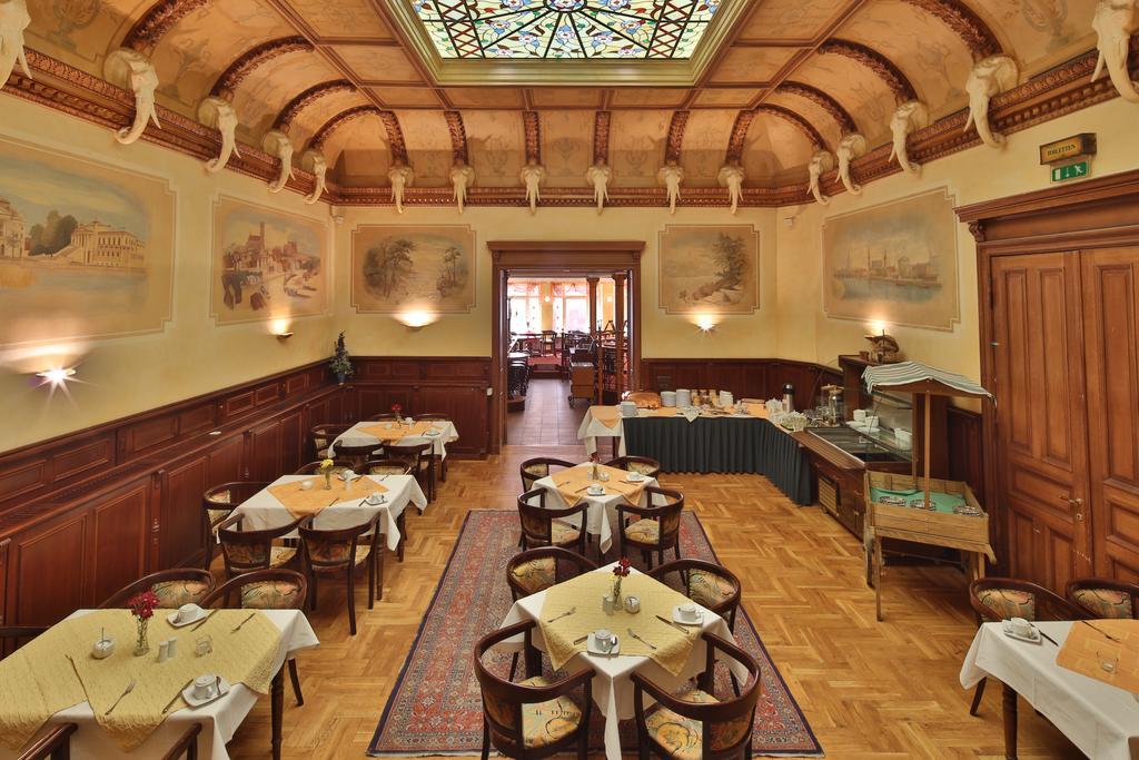 Hotel Elefant Schwerin  Extérieur photo
